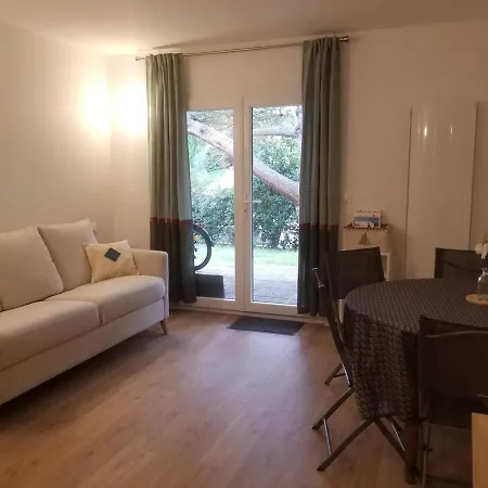 Holiday home Appt 3 P Rez De Jardin, Proche Plage Pereire *